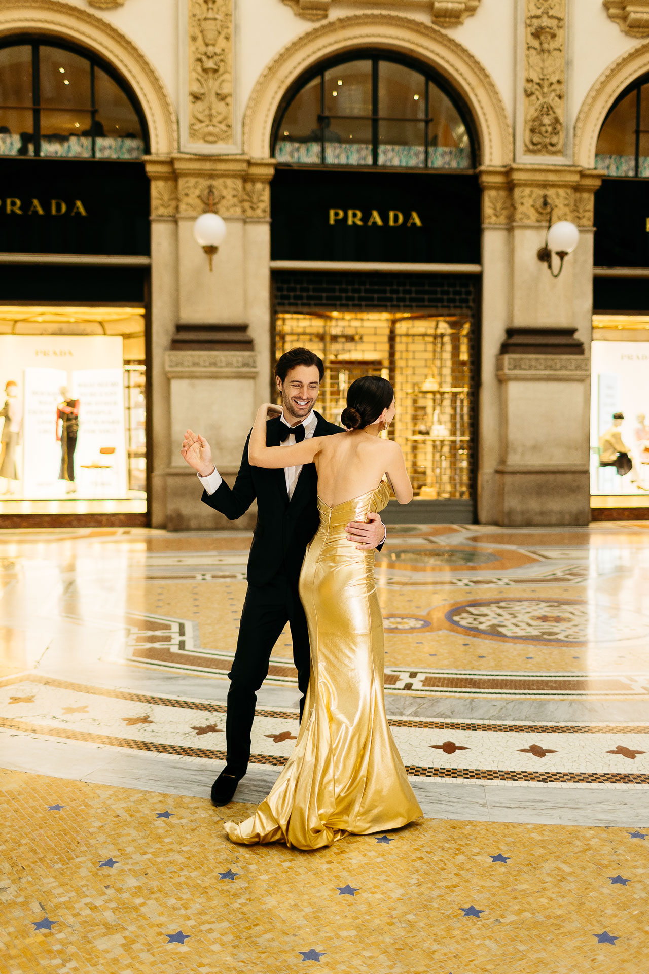 santorini wedding photographer couple dancing luxury