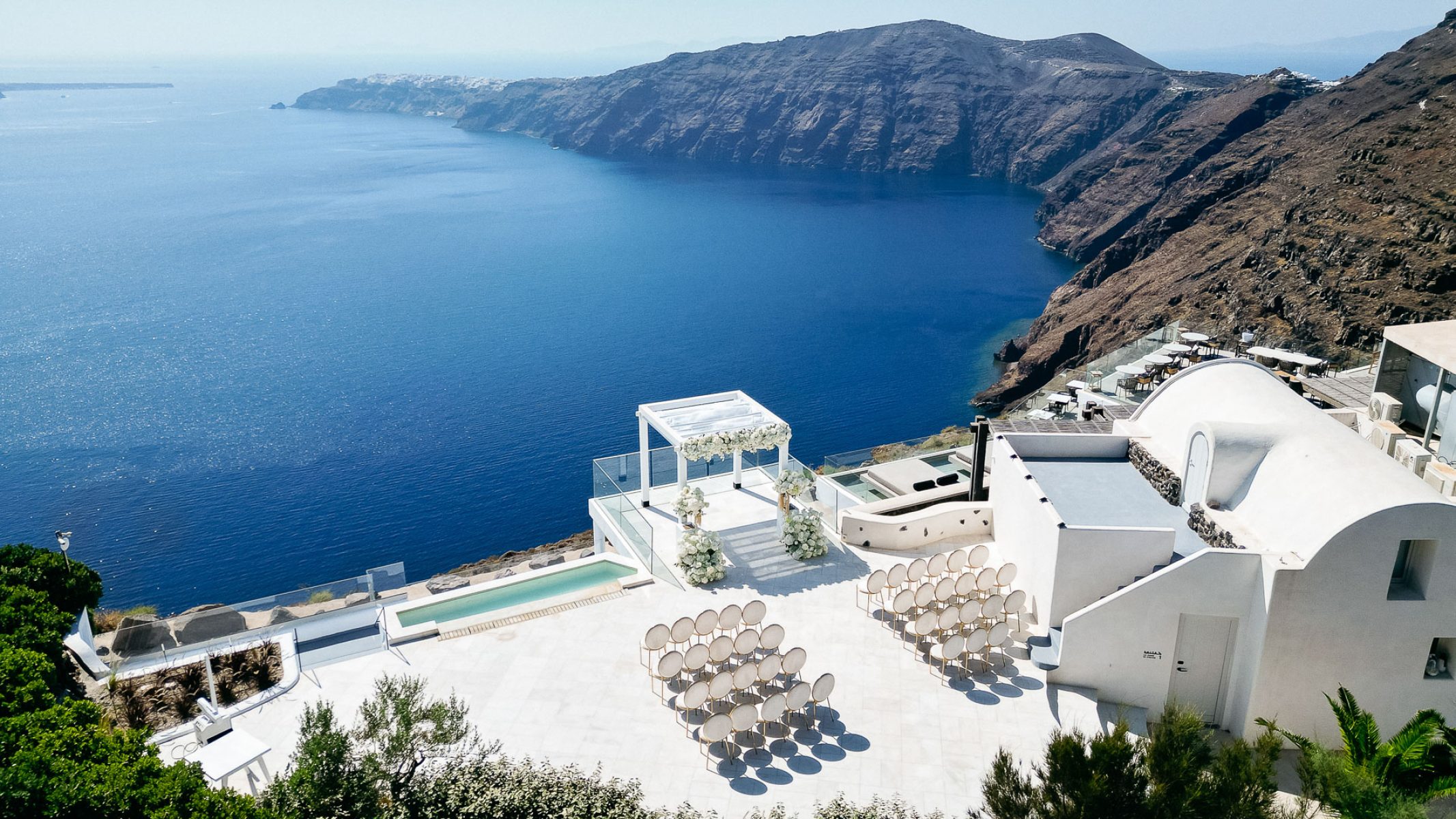 Santorini Wedding Photographer - Kapetanakis Studios